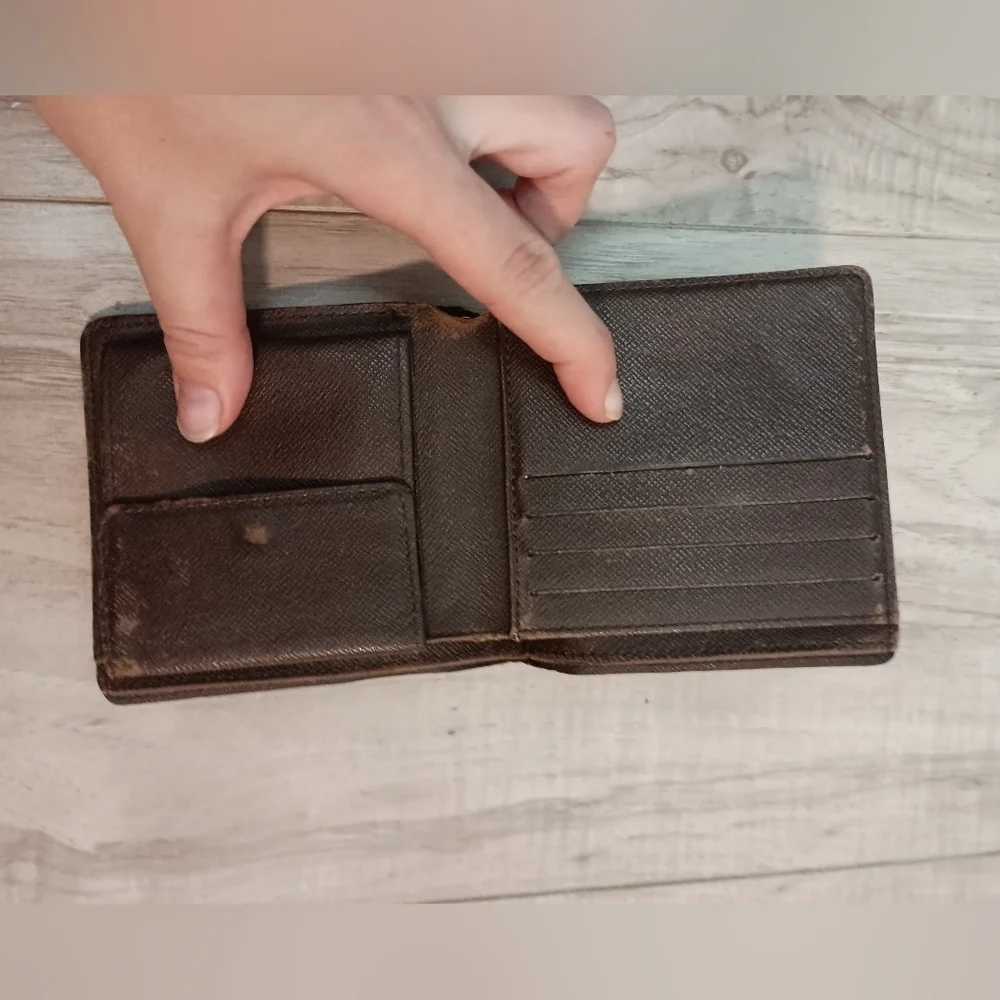Authentic LOUIS VUITTON Damier Porte Monnaie Wallet Brown